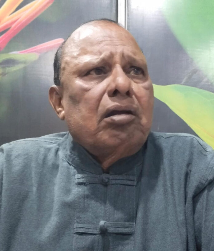 1761844346235248-0-696x818