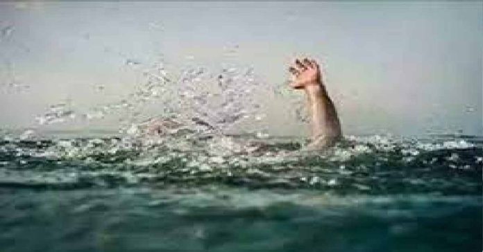 Death-by-drowning-in-lake-water-696x364